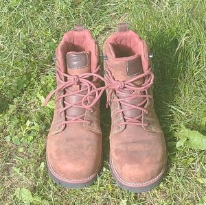 Keen Women Size 10W Waterproof Boot (Aluminum Toe)